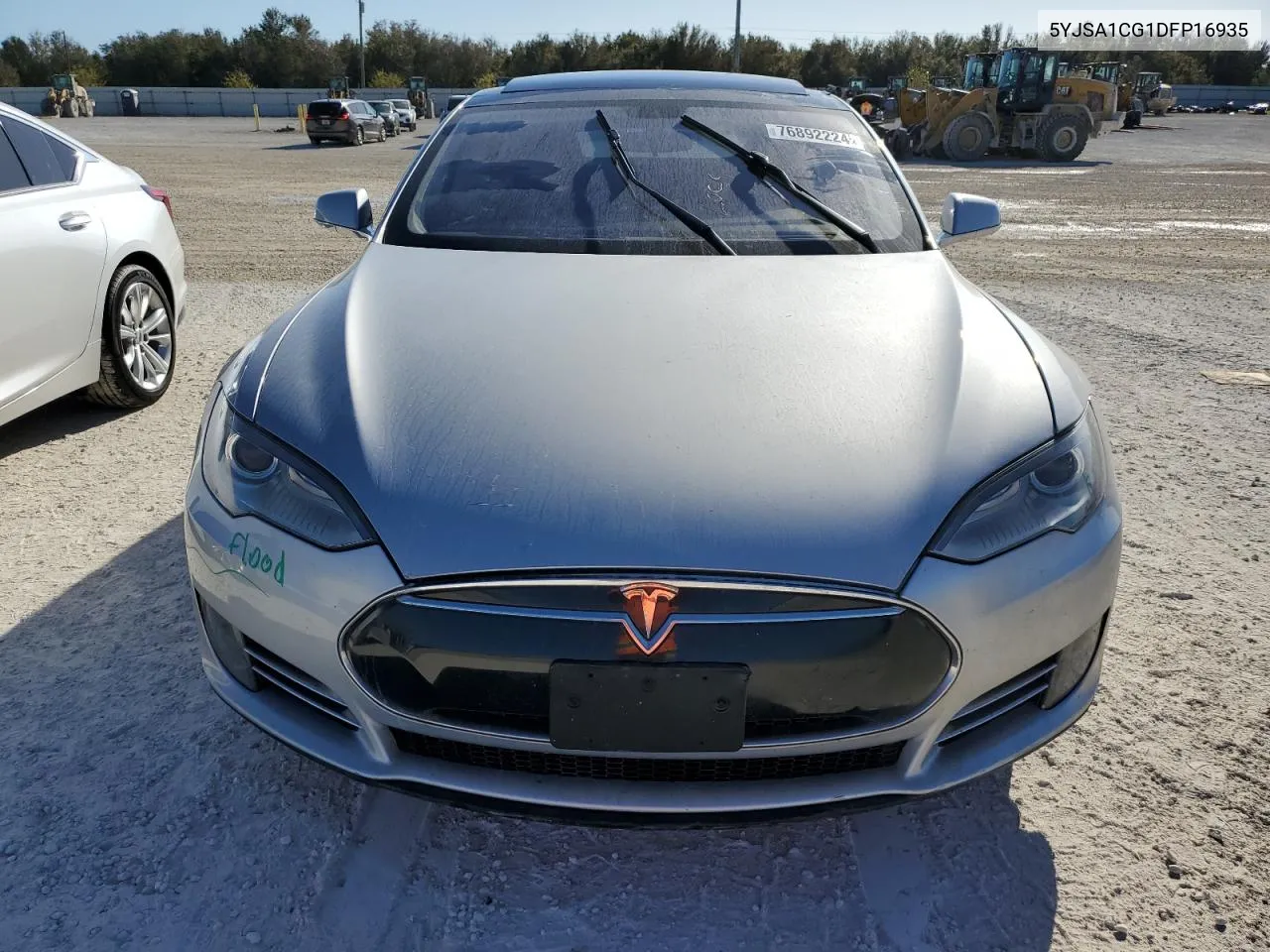 2013 Tesla Model S VIN: 5YJSA1CG1DFP16935 Lot: 76892224