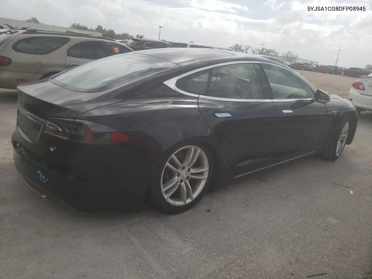 2013 Tesla Model S VIN: 5YJSA1CG8DFP08945 Lot: 79209404