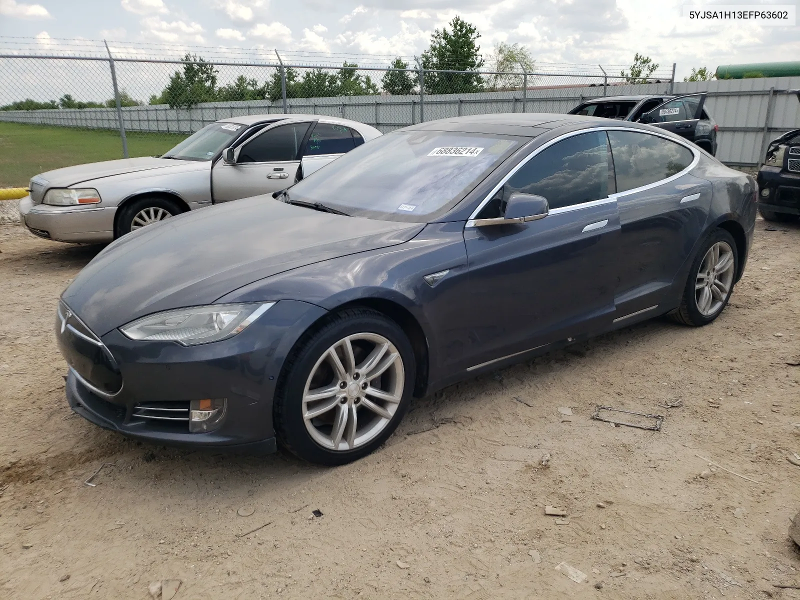 2014 Tesla Model S VIN: 5YJSA1H13EFP63602 Lot: 68836214