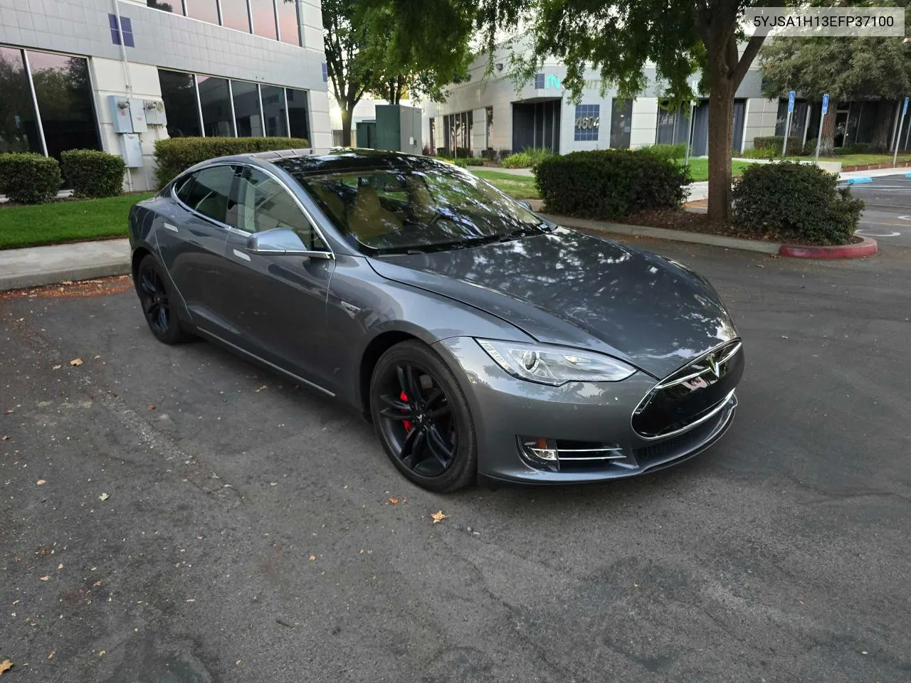 2014 Tesla Model S VIN: 5YJSA1H13EFP37100 Lot: 71135274