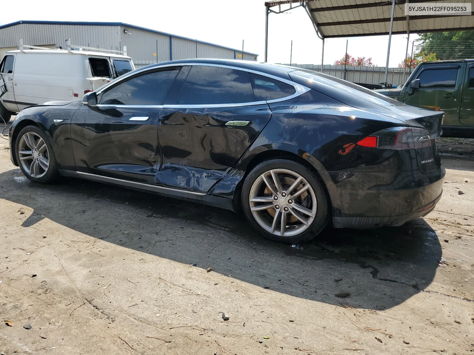 2015 Tesla Model S 85D VIN: 5YJSA1H22FF095253 Lot: 65337954