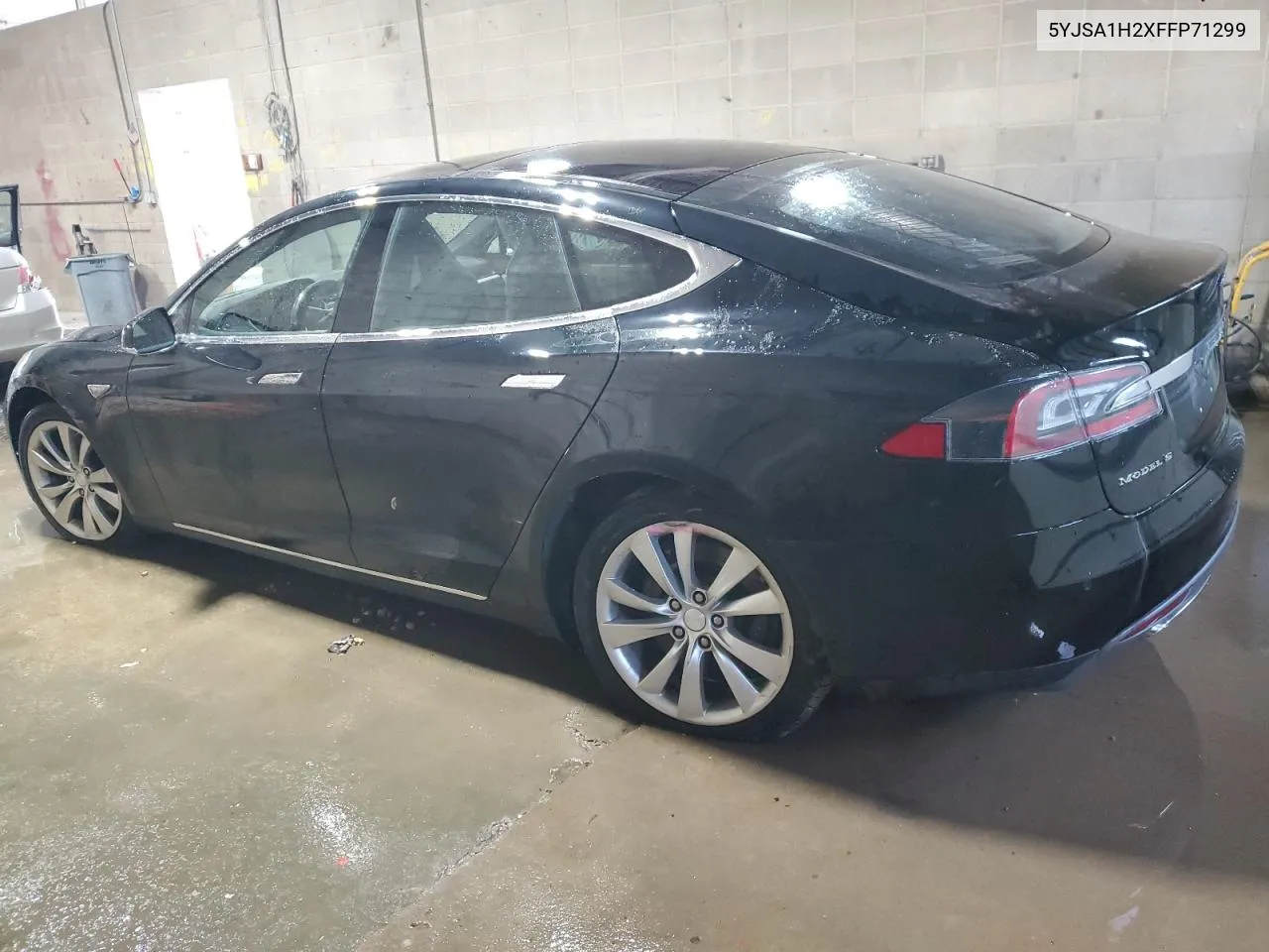 2015 Tesla Model S 85D VIN: 5YJSA1H2XFFP71299 Lot: 68113194