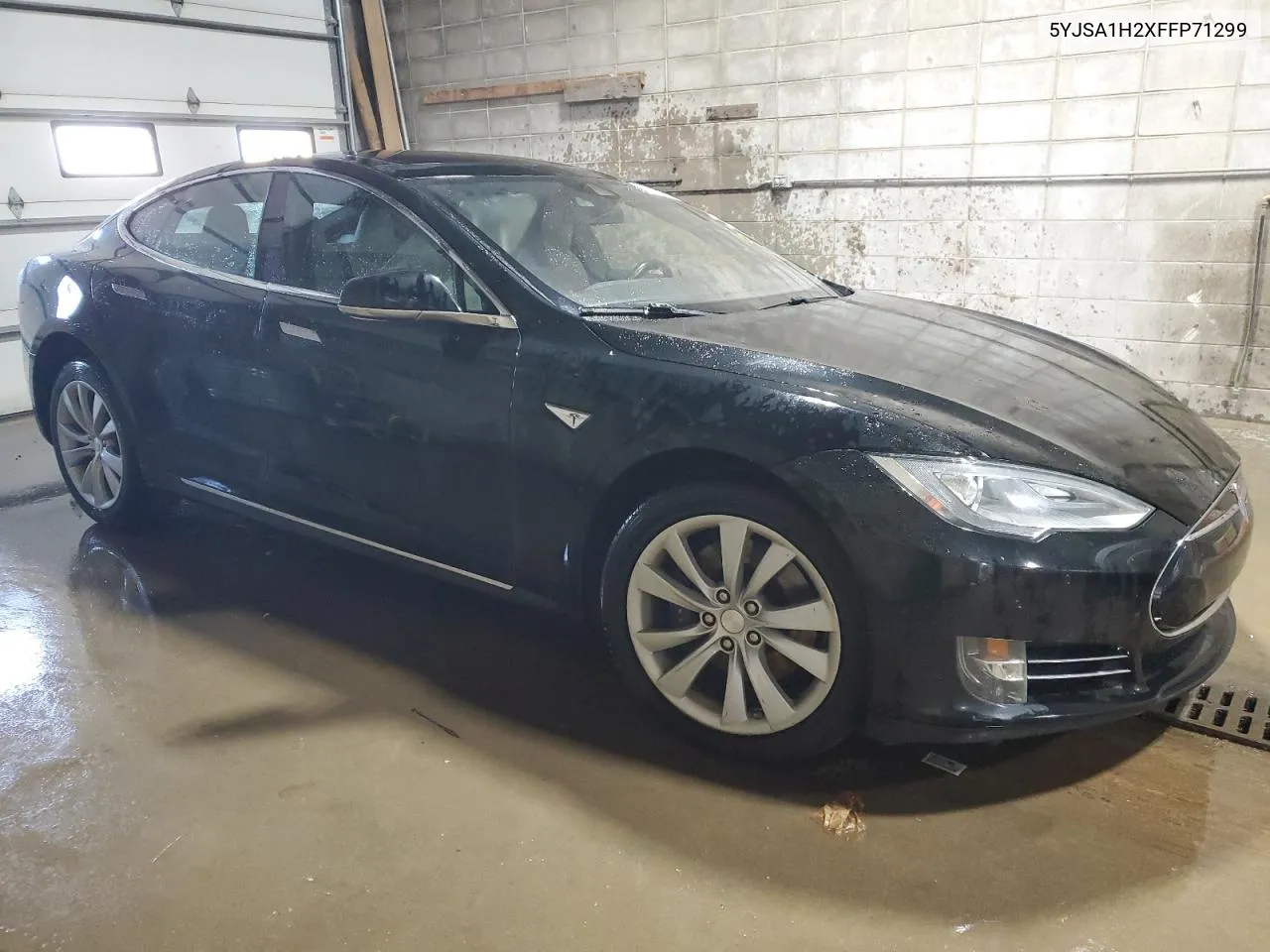 2015 Tesla Model S 85D VIN: 5YJSA1H2XFFP71299 Lot: 68113194