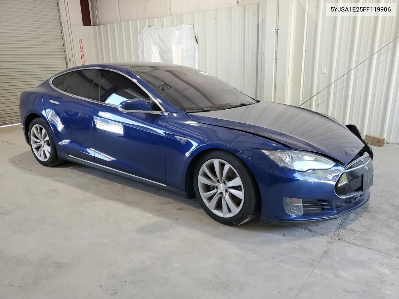 2015 Tesla Model S VIN: 5YJSA1E25FF119906 Lot: 69468274