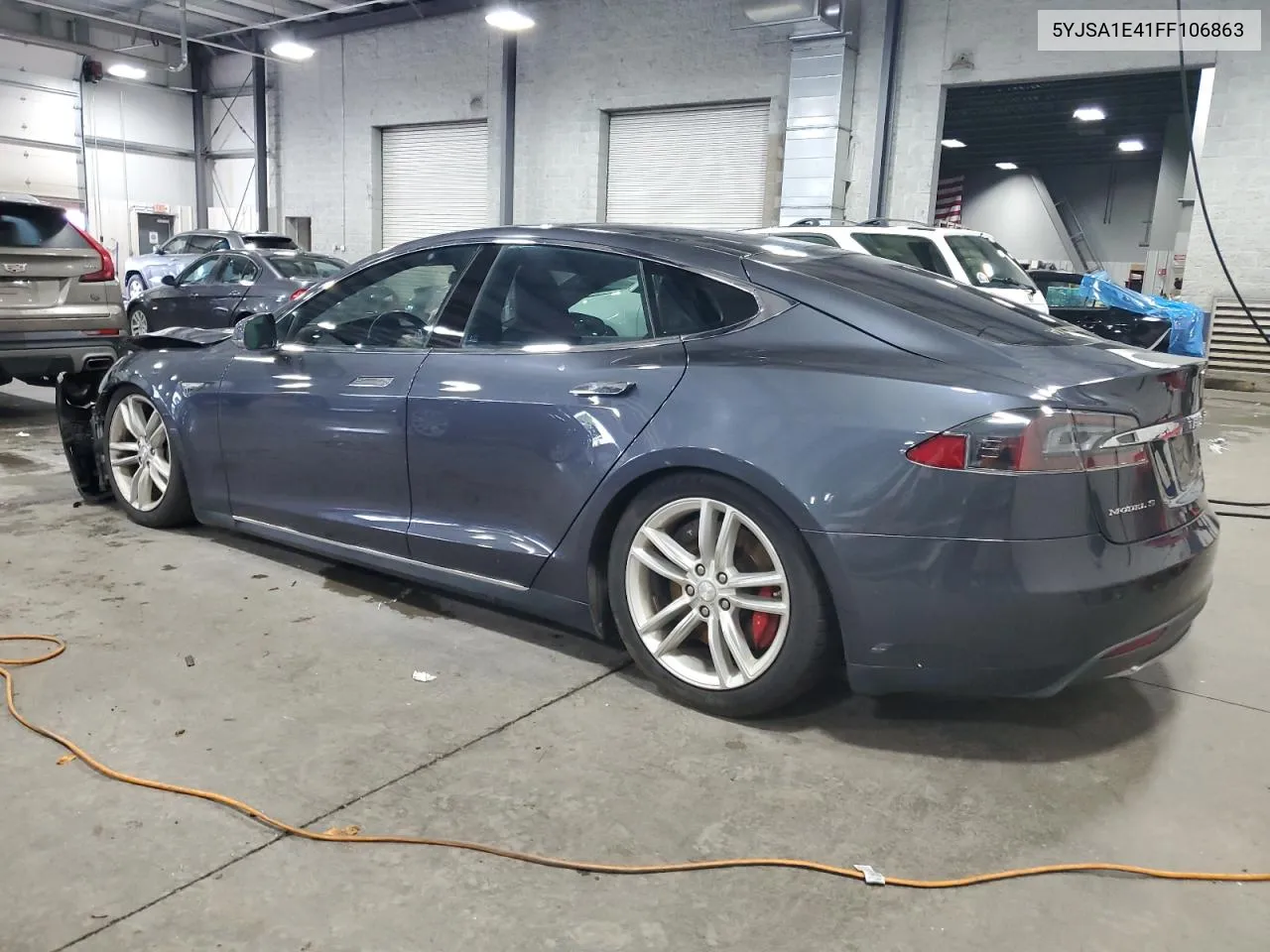 2015 Tesla Model S VIN: 5YJSA1E41FF106863 Lot: 69872104