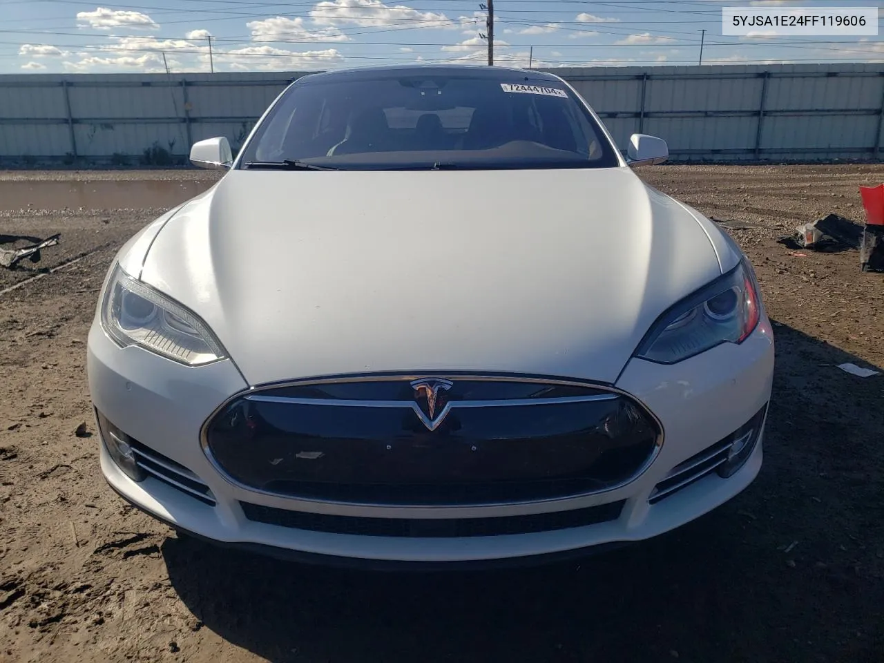 2015 Tesla Model S VIN: 5YJSA1E24FF119606 Lot: 72444704