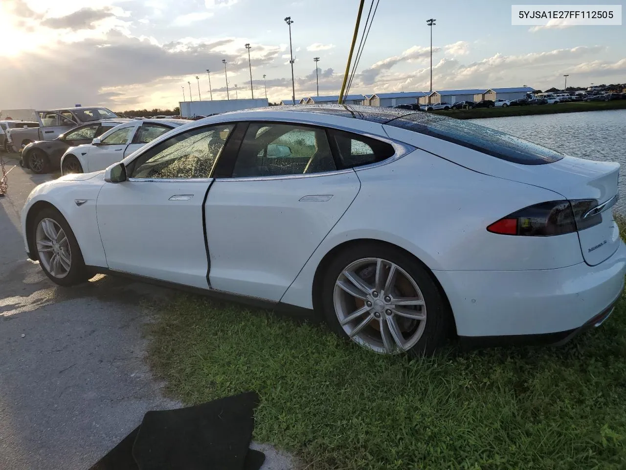 2015 Tesla Model S VIN: 5YJSA1E27FF112505 Lot: 74085334