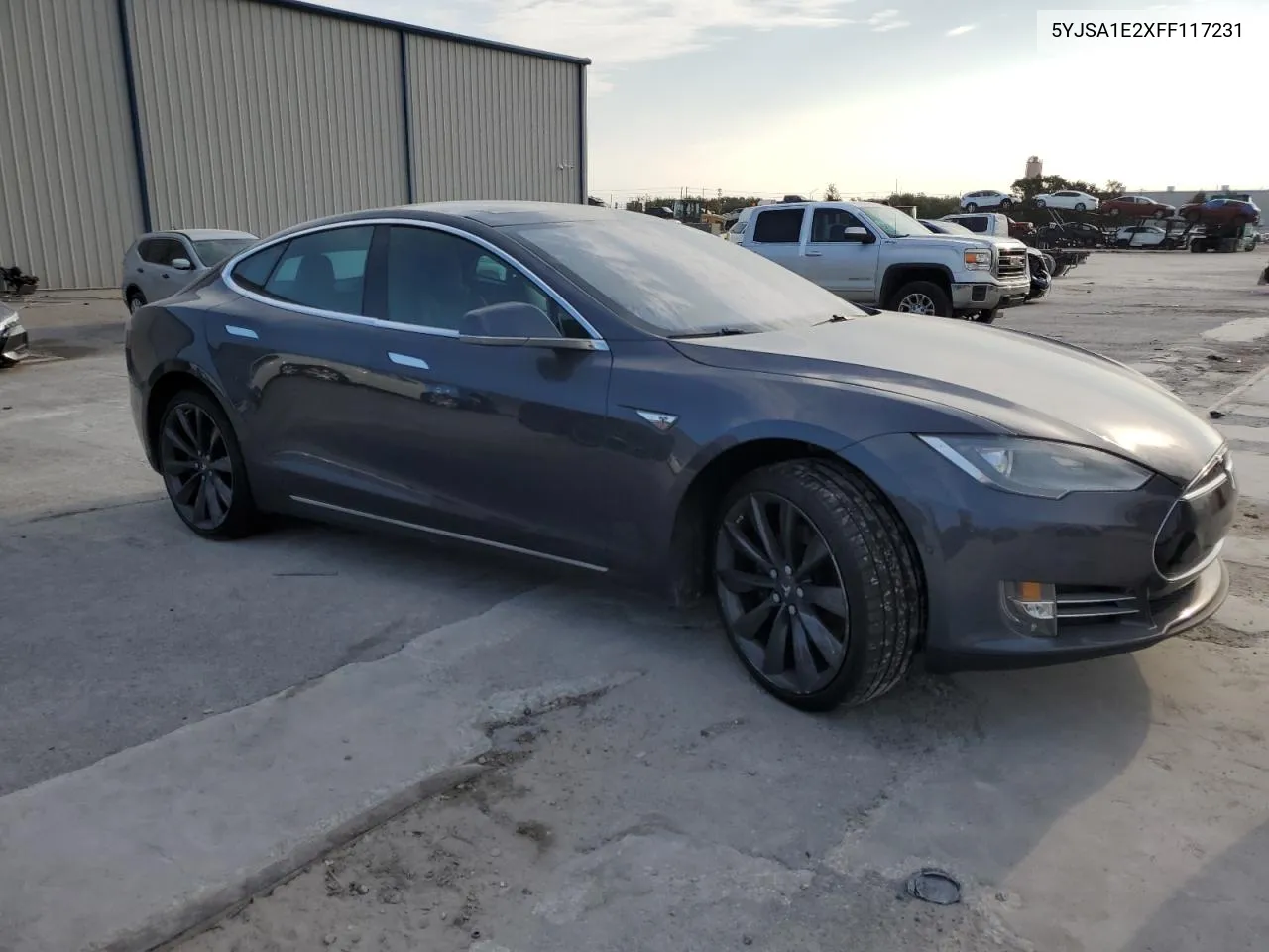 2015 Tesla Model S VIN: 5YJSA1E2XFF117231 Lot: 74992934