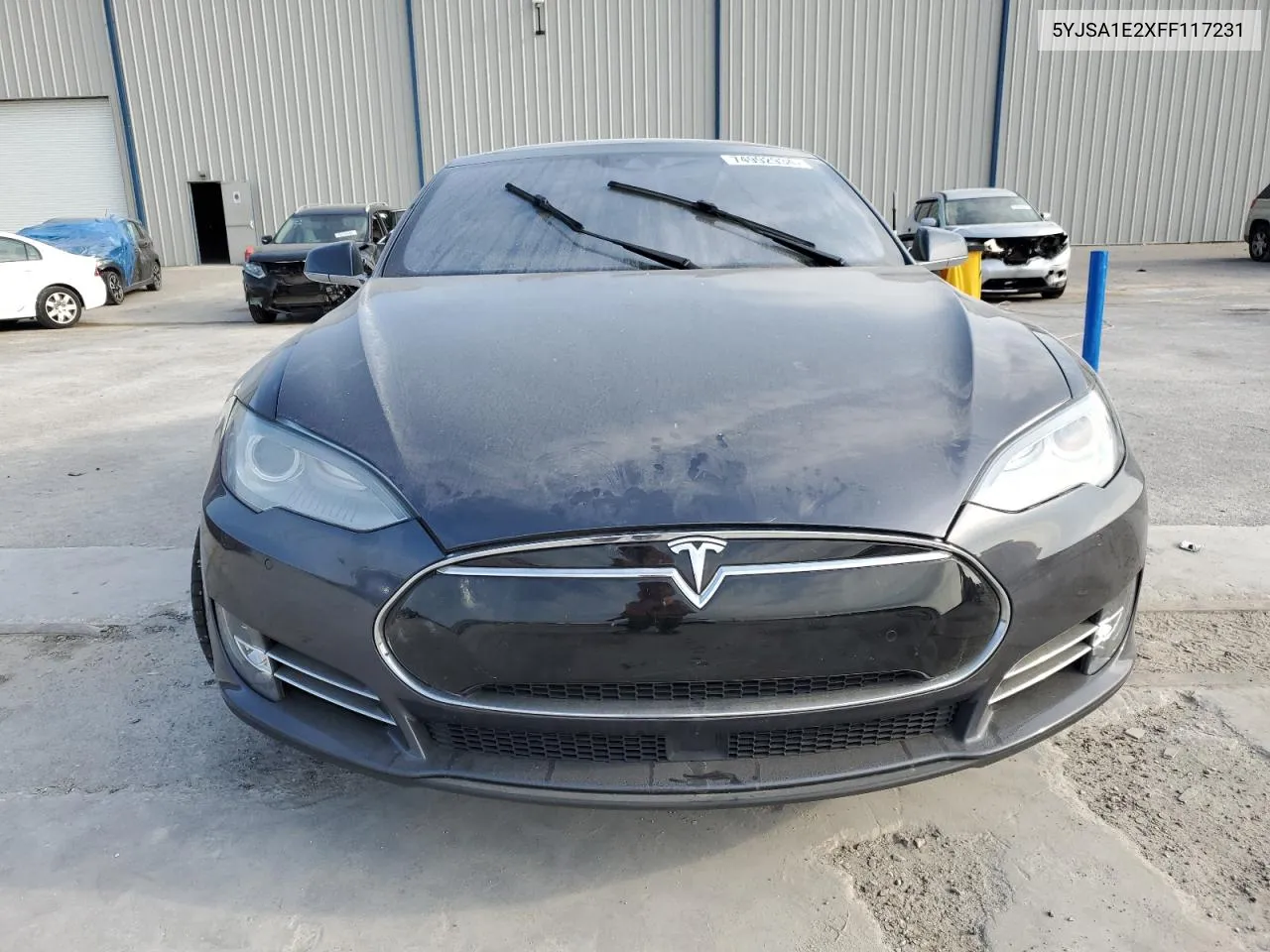 2015 Tesla Model S VIN: 5YJSA1E2XFF117231 Lot: 74992934