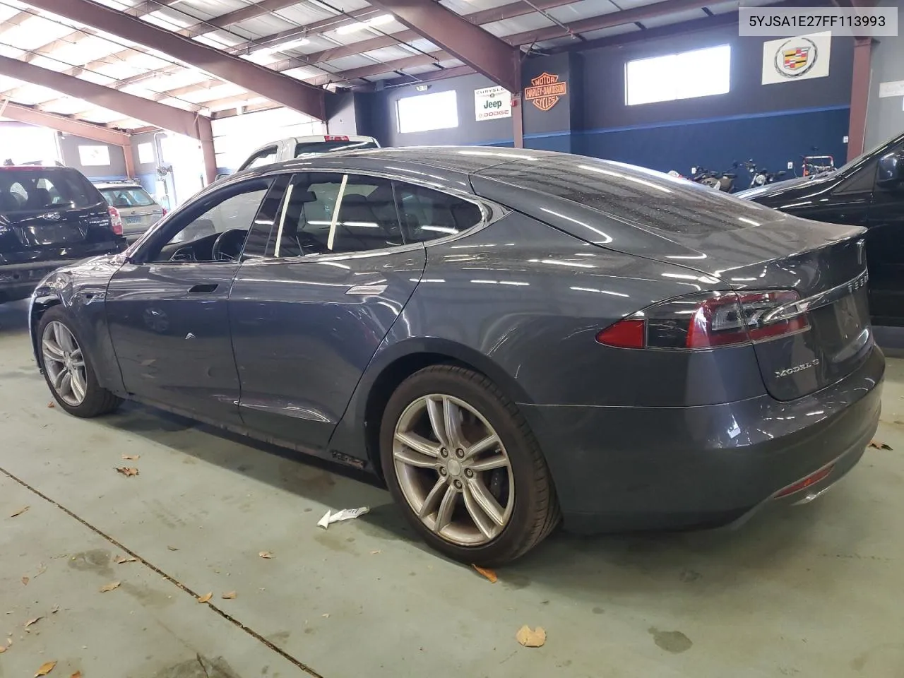 2015 Tesla Model S VIN: 5YJSA1E27FF113993 Lot: 75992394