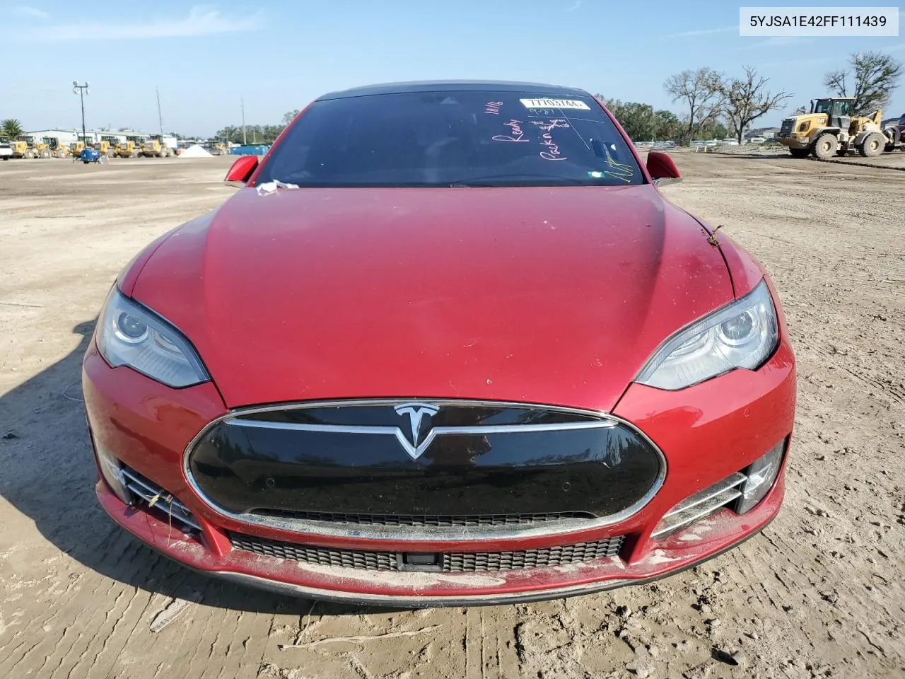 2015 Tesla Model S VIN: 5YJSA1E42FF111439 Lot: 77703744