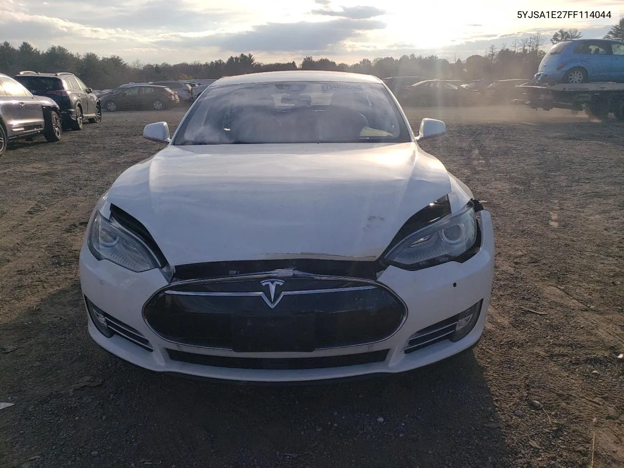 2015 Tesla Model S VIN: 5YJSA1E27FF114044 Lot: 79482854