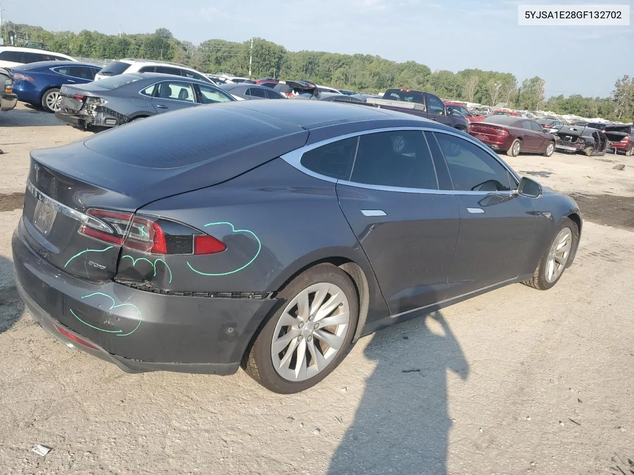 2016 Tesla Model S VIN: 5YJSA1E28GF132702 Lot: 69056534