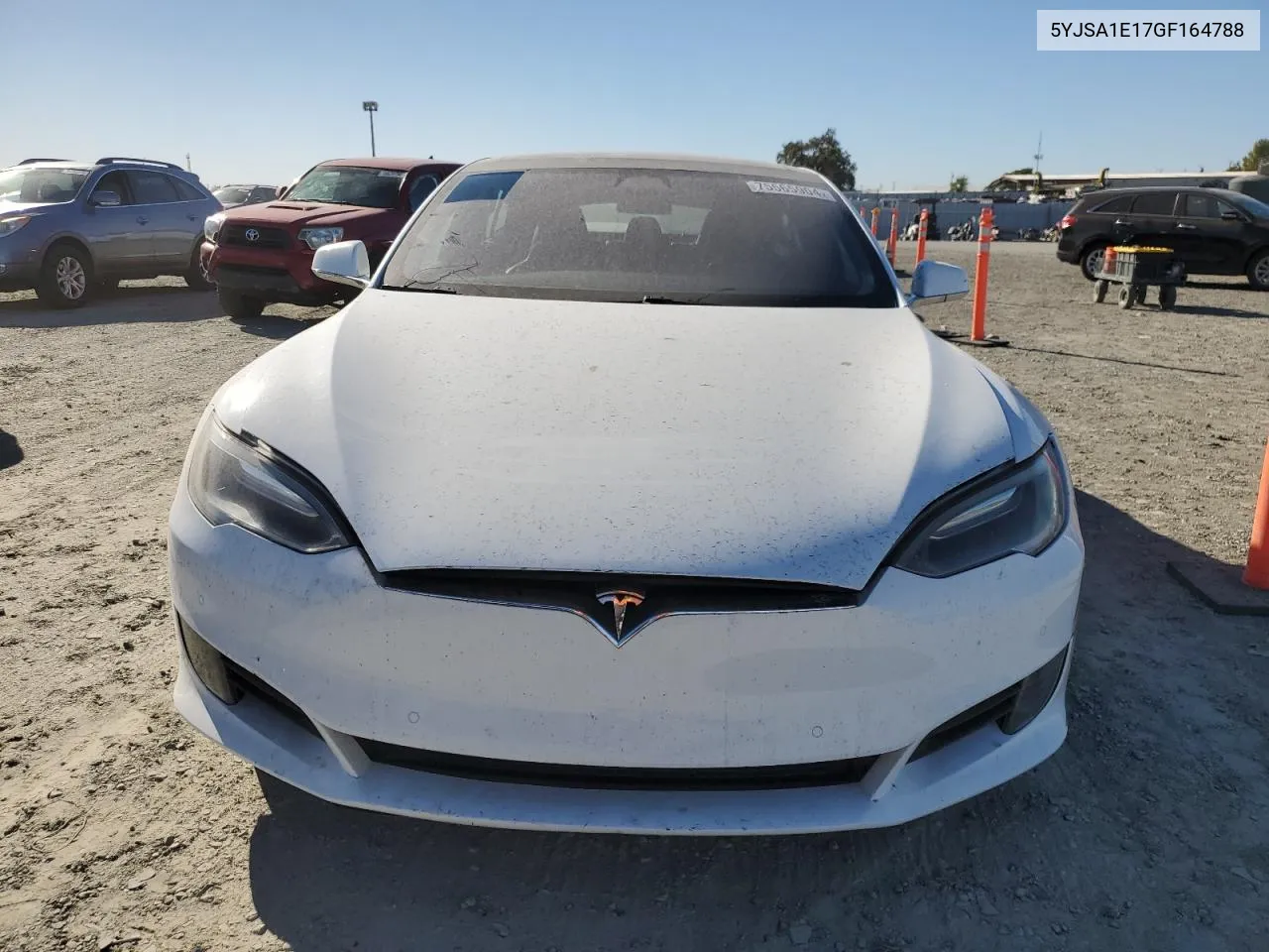 2016 Tesla Model S VIN: 5YJSA1E17GF164788 Lot: 75565904