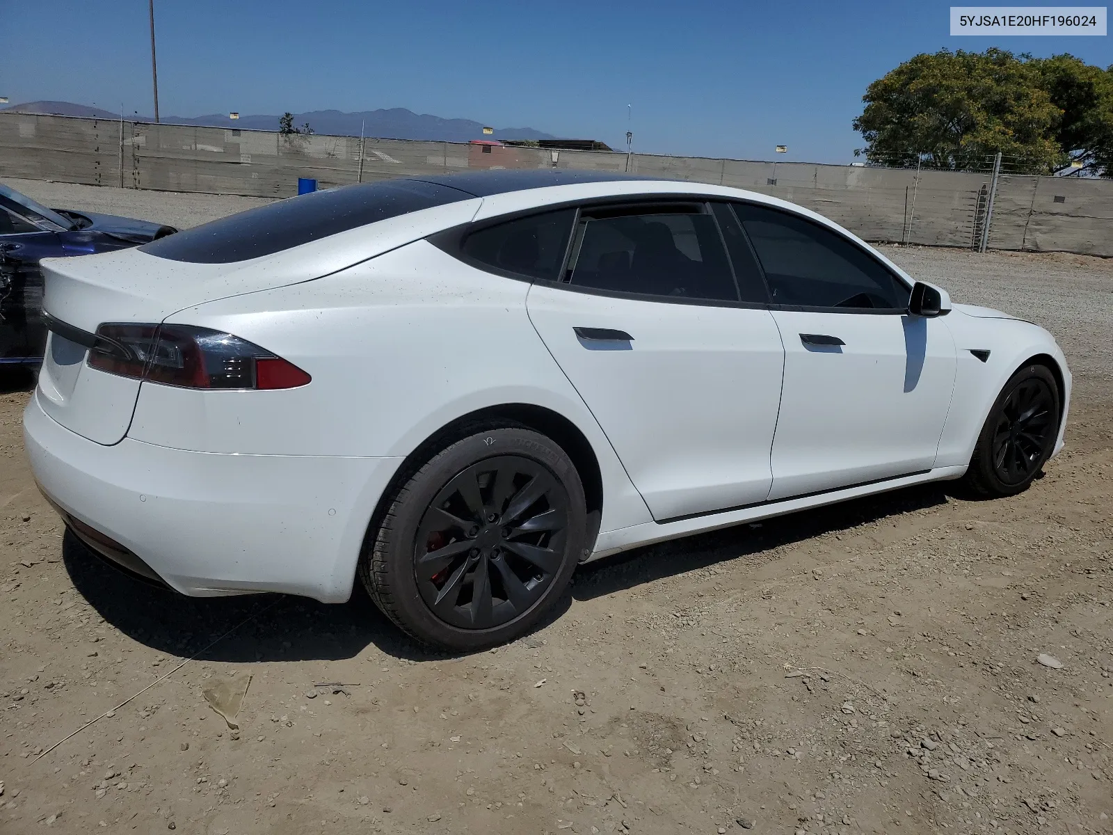 5YJSA1E20HF196024 2017 Tesla Model S