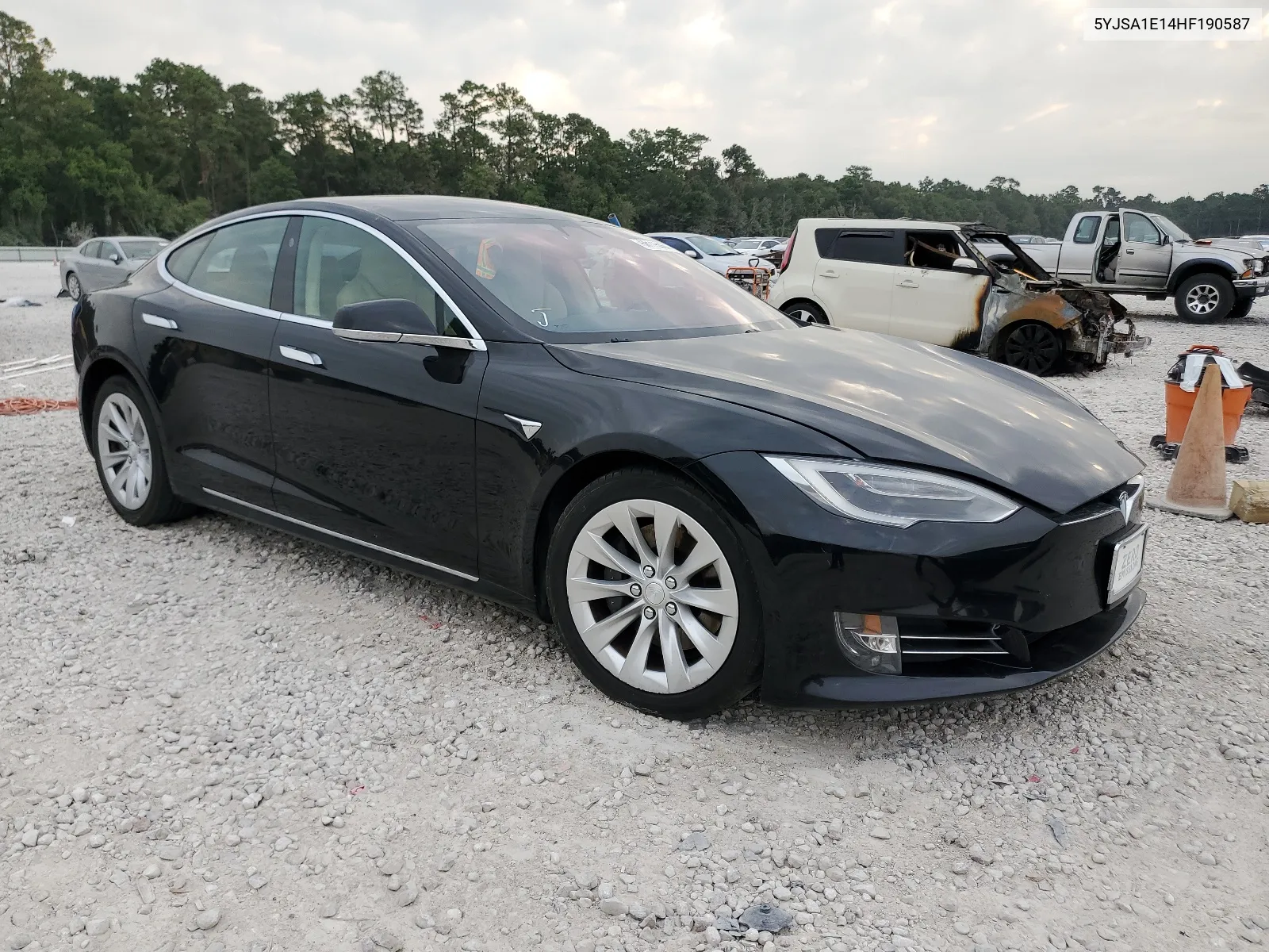 2017 Tesla Model S VIN: 5YJSA1E14HF190587 Lot: 68115464