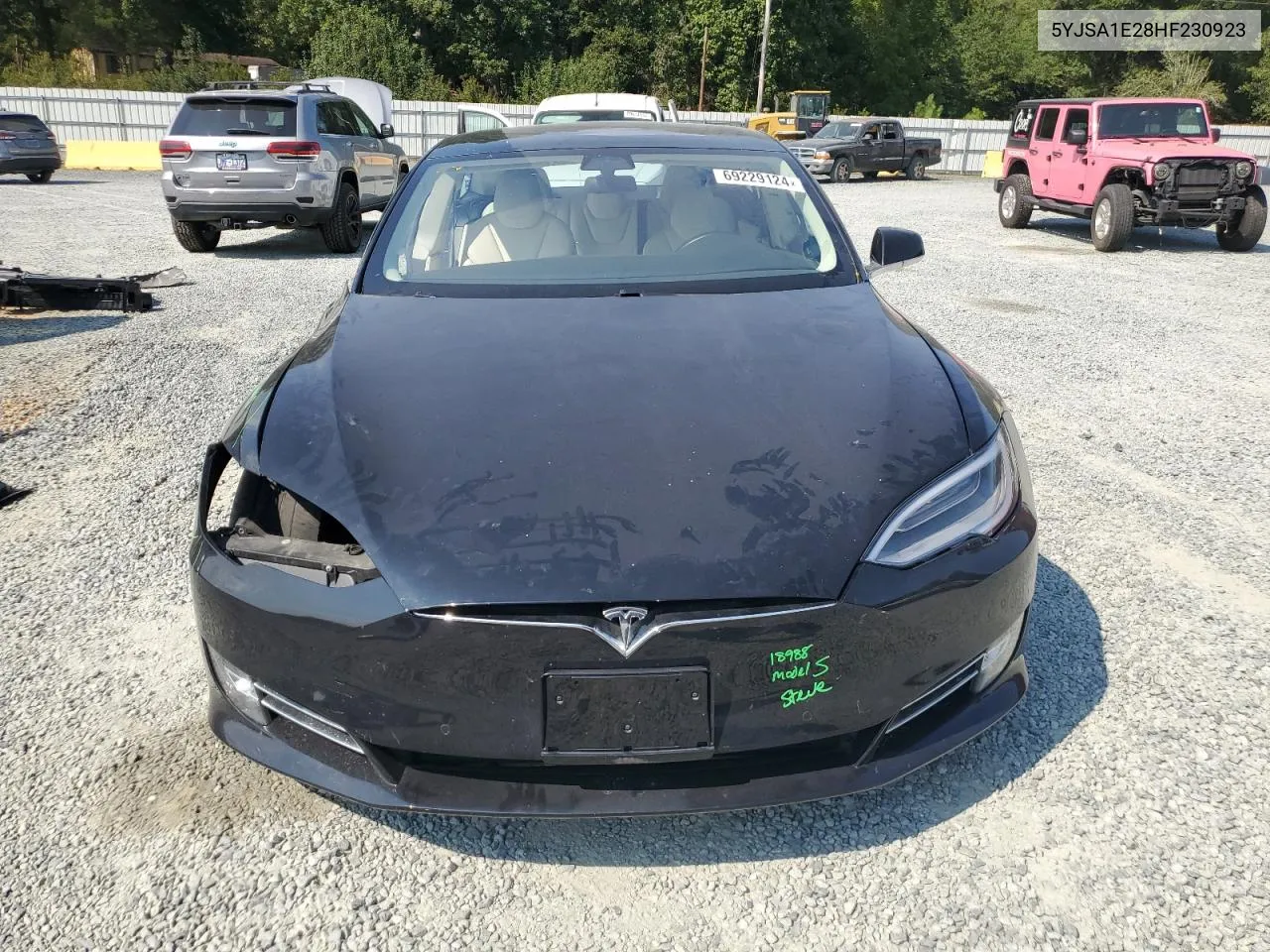 2017 Tesla Model S VIN: 5YJSA1E28HF230923 Lot: 69229124