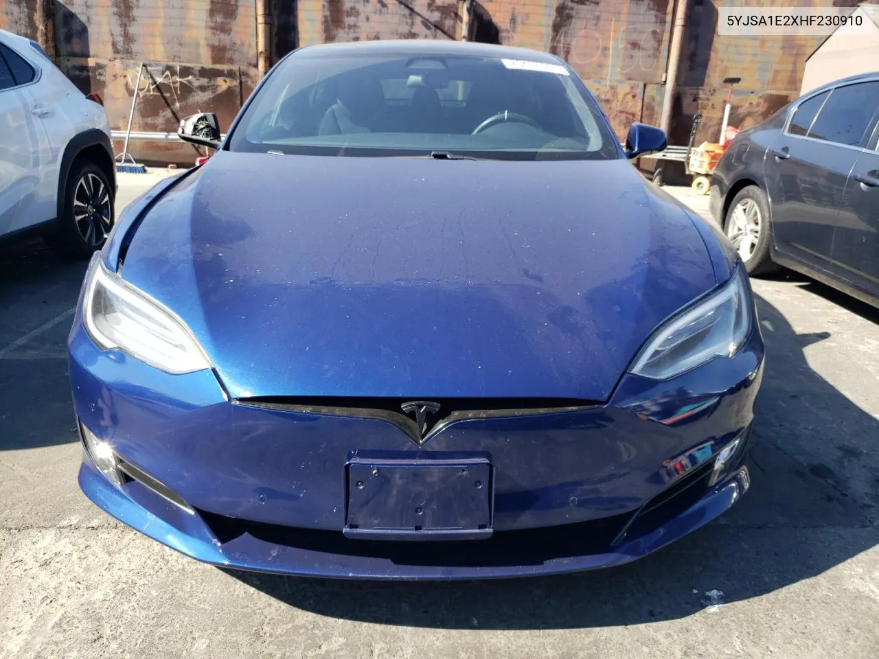 2017 Tesla Model S VIN: 5YJSA1E2XHF230910 Lot: 70437544