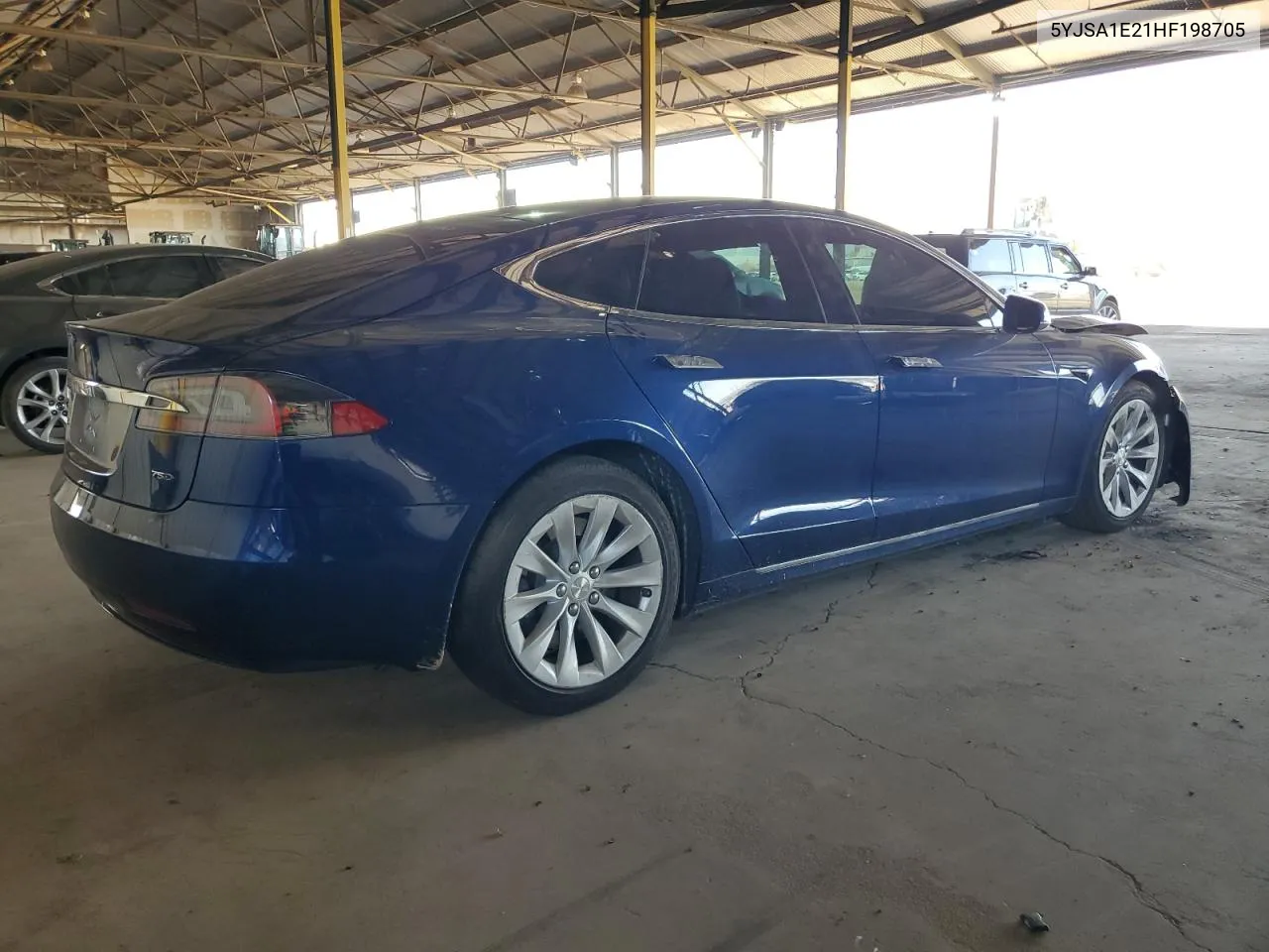 2017 Tesla Model S VIN: 5YJSA1E21HF198705 Lot: 71317194