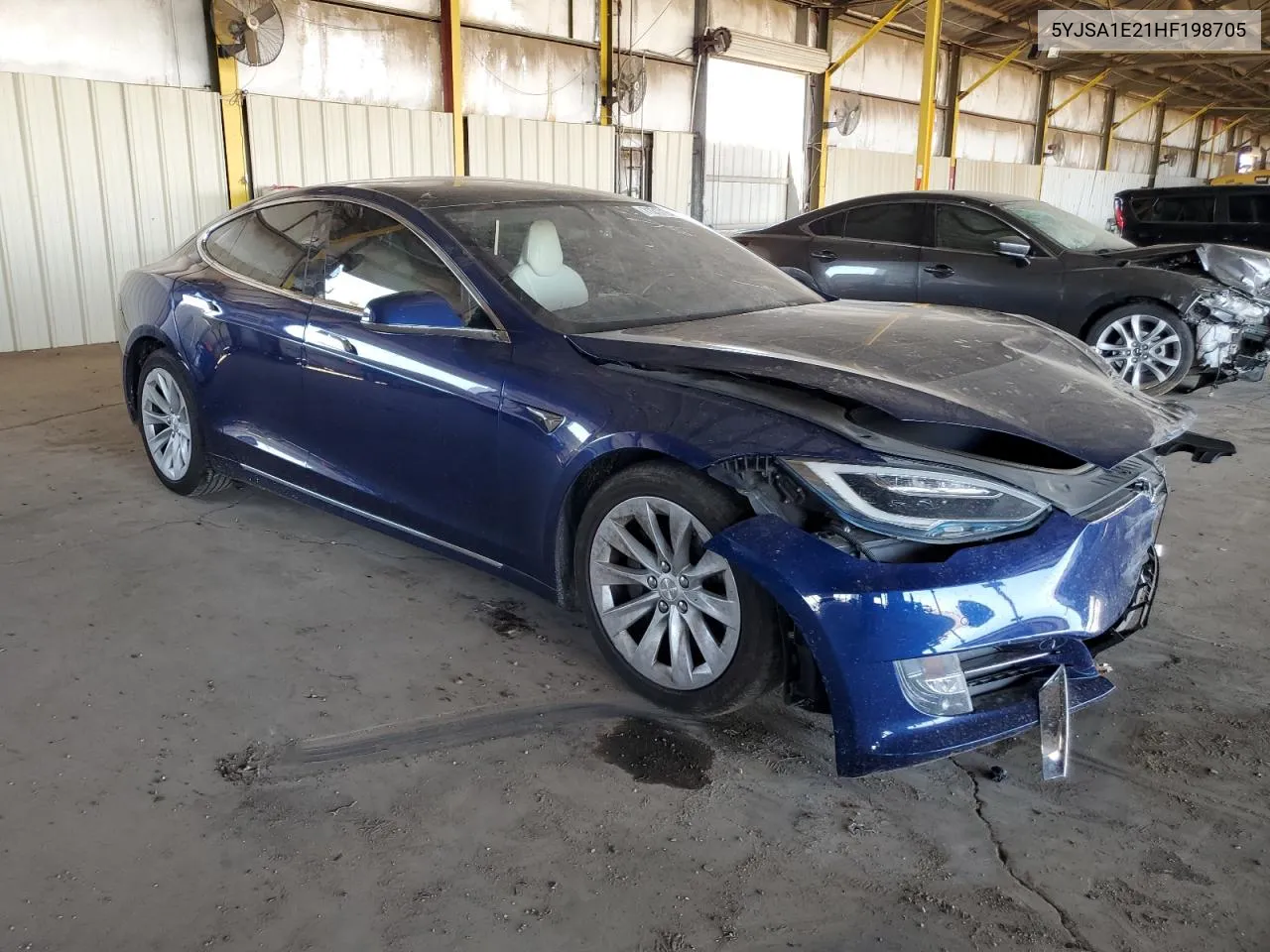 2017 Tesla Model S VIN: 5YJSA1E21HF198705 Lot: 71317194