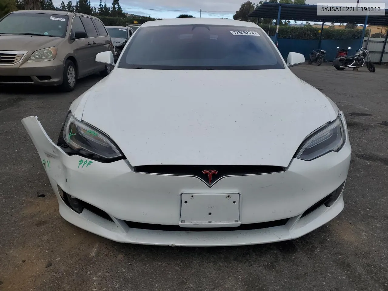 2017 Tesla Model S VIN: 5YJSA1E22HF195313 Lot: 72805874