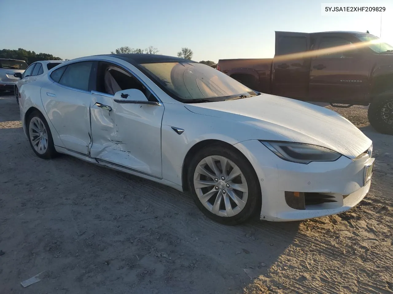 5YJSA1E2XHF209829 2017 Tesla Model S