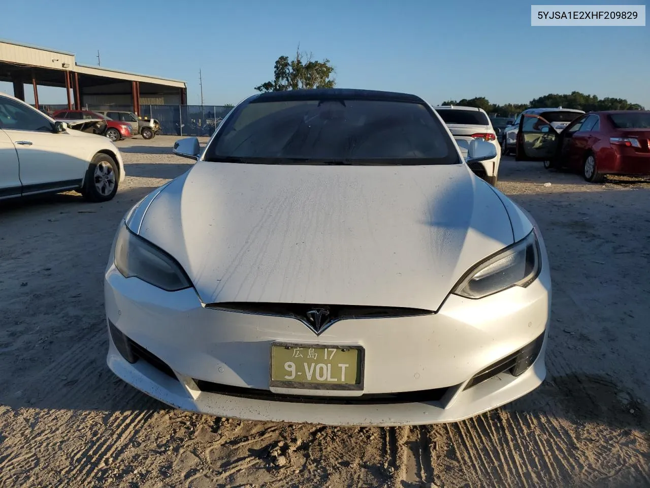 5YJSA1E2XHF209829 2017 Tesla Model S