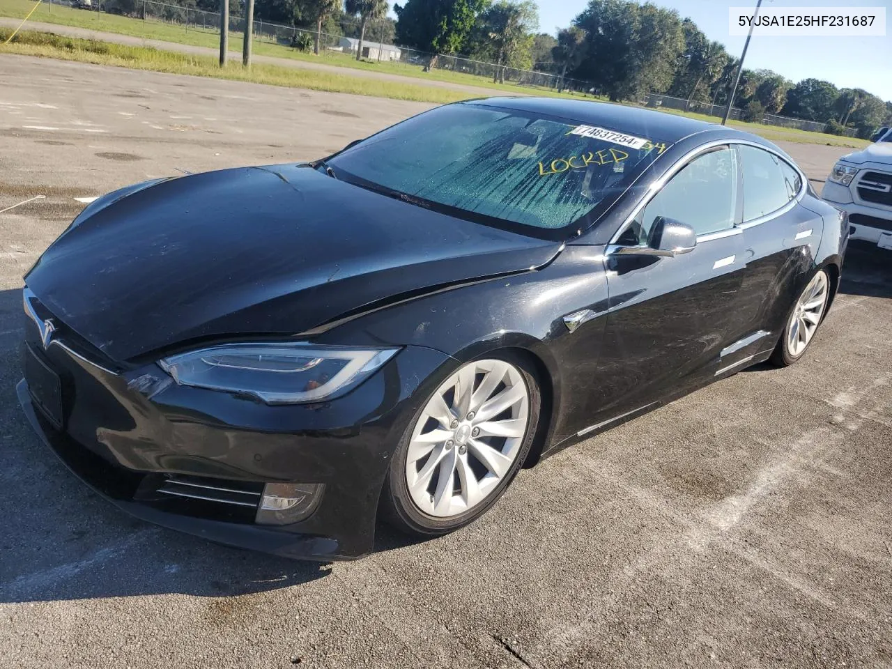 2017 Tesla Model S VIN: 5YJSA1E25HF231687 Lot: 74837254