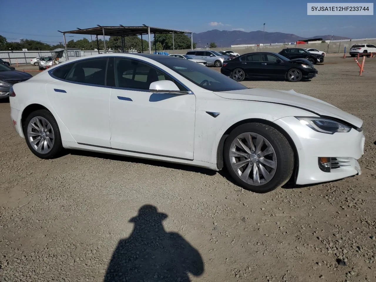 2017 Tesla Model S VIN: 5YJSA1E12HF233744 Lot: 74924564