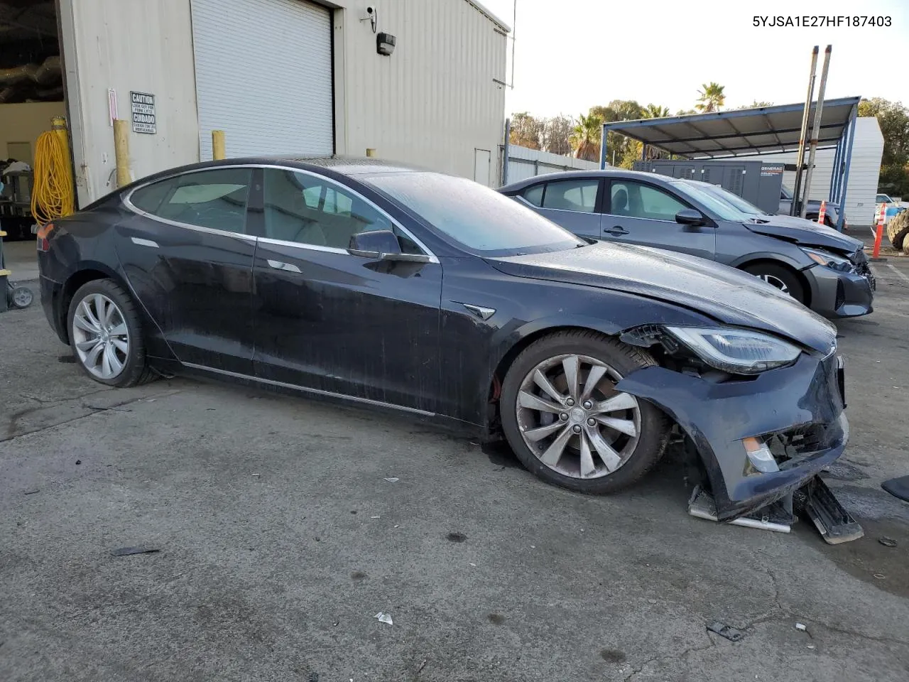 2017 Tesla Model S VIN: 5YJSA1E27HF187403 Lot: 75472684