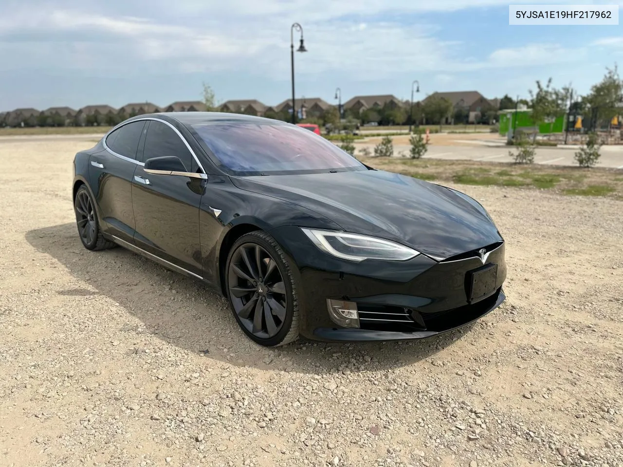 2017 Tesla Model S VIN: 5YJSA1E19HF217962 Lot: 76070174