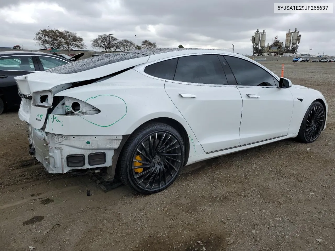 5YJSA1E29JF265637 2018 Tesla Model S