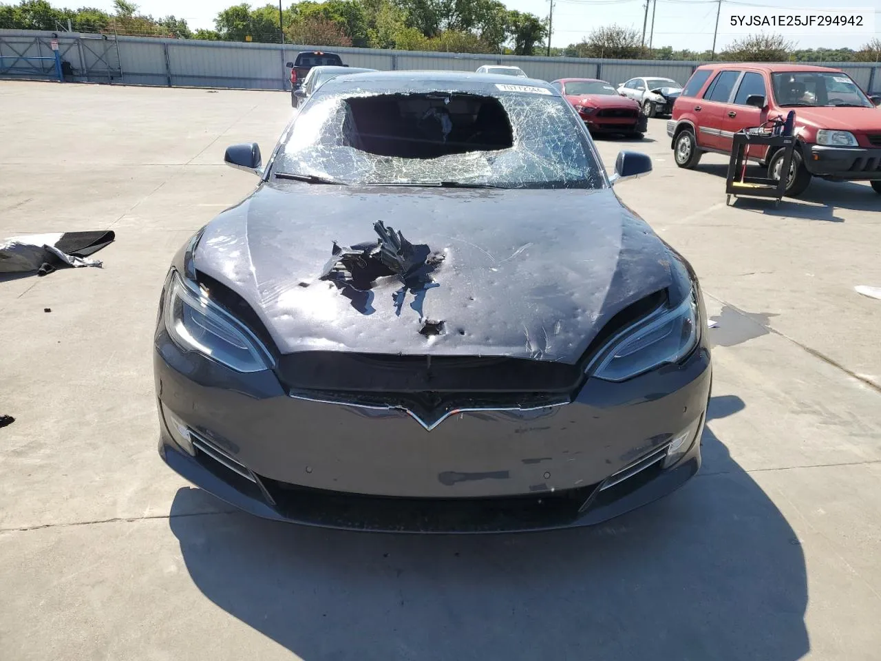 2018 Tesla Model S VIN: 5YJSA1E25JF294942 Lot: 70772344