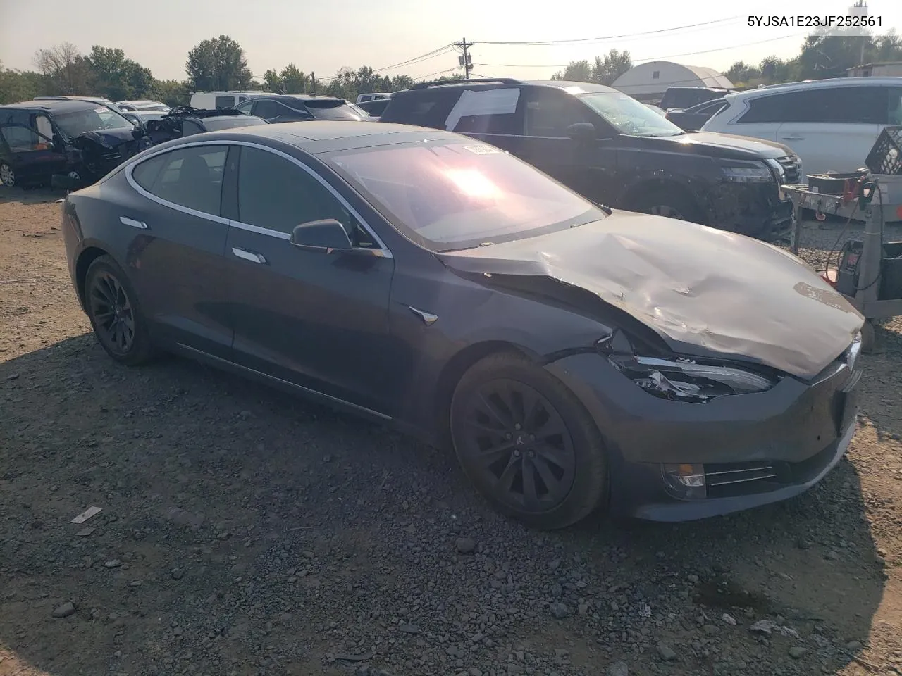 2018 Tesla Model S VIN: 5YJSA1E23JF252561 Lot: 70889894