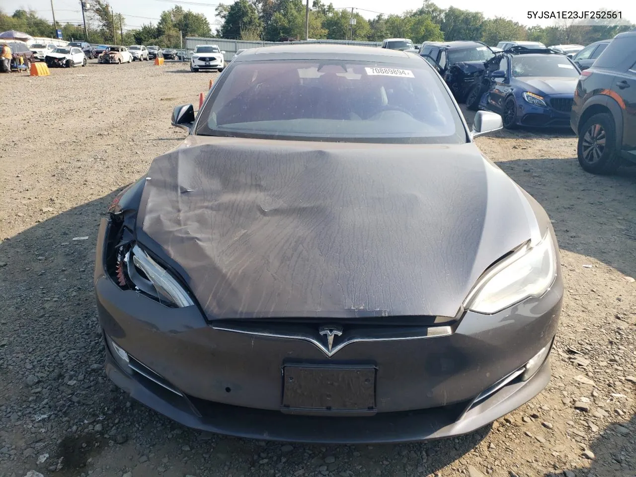 2018 Tesla Model S VIN: 5YJSA1E23JF252561 Lot: 70889894