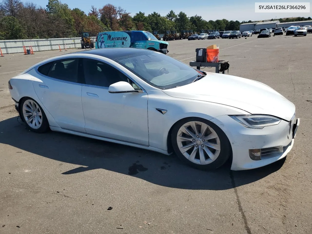 5YJSA1E26LF366296 2020 Tesla Model S