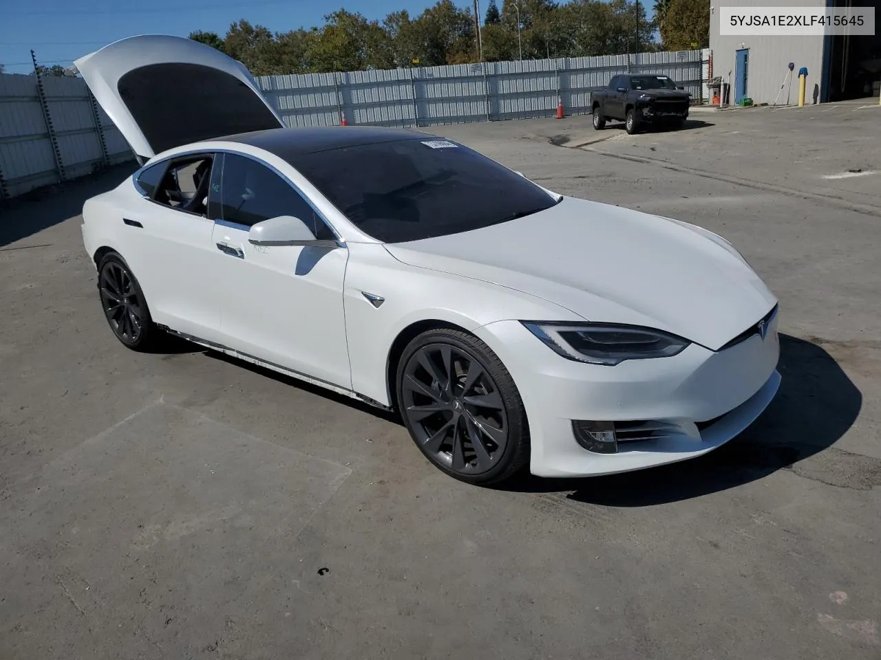 2020 Tesla Model S VIN: 5YJSA1E2XLF415645 Lot: 73709064