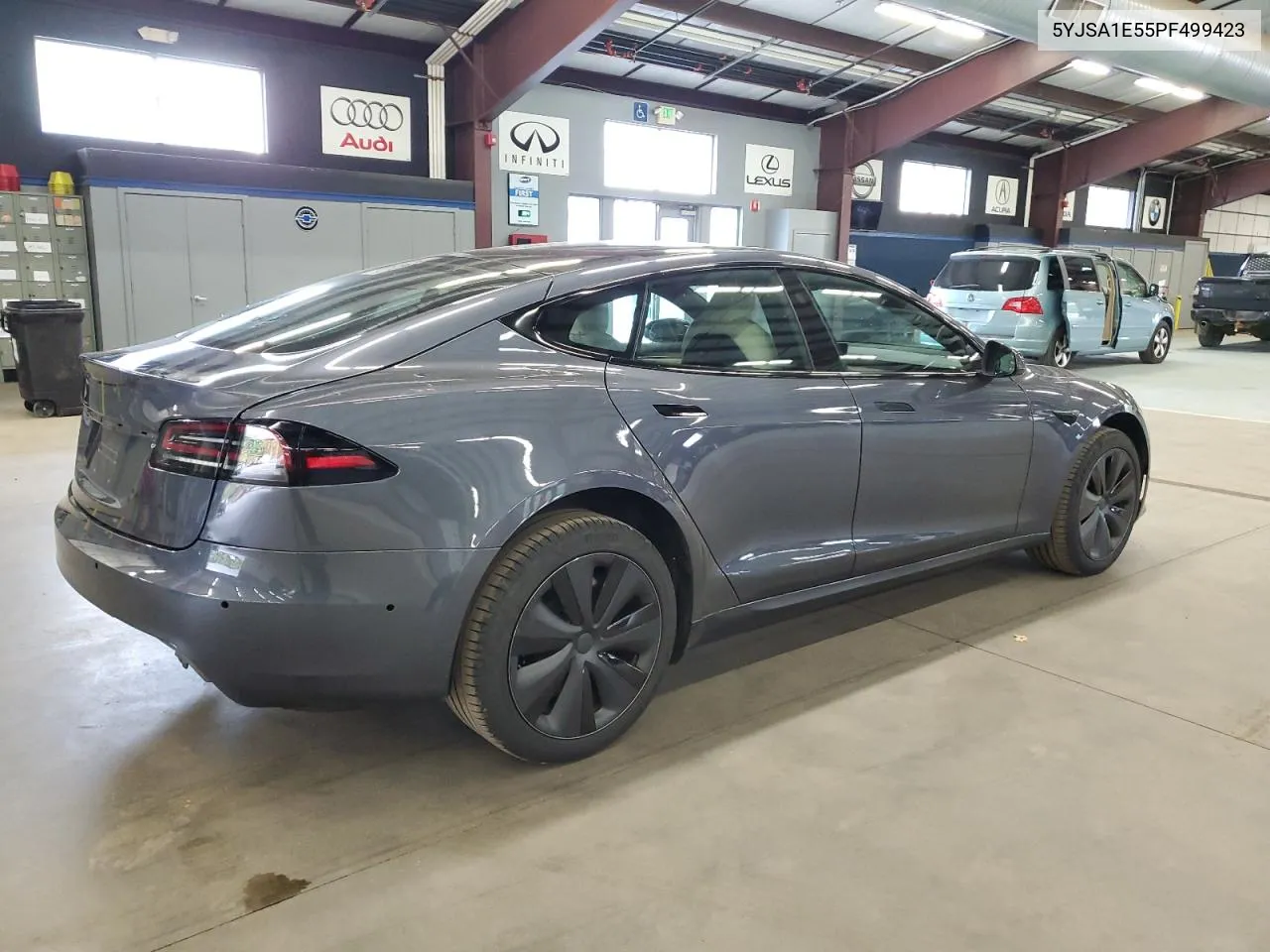 2023 Tesla Model S VIN: 5YJSA1E55PF499423 Lot: 73791654