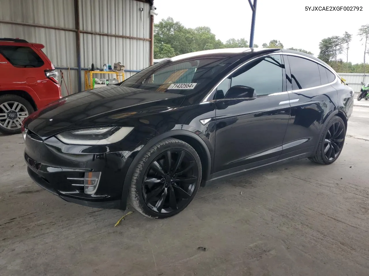 2016 Tesla Model X VIN: 5YJXCAE2XGF002792 Lot: 71432554