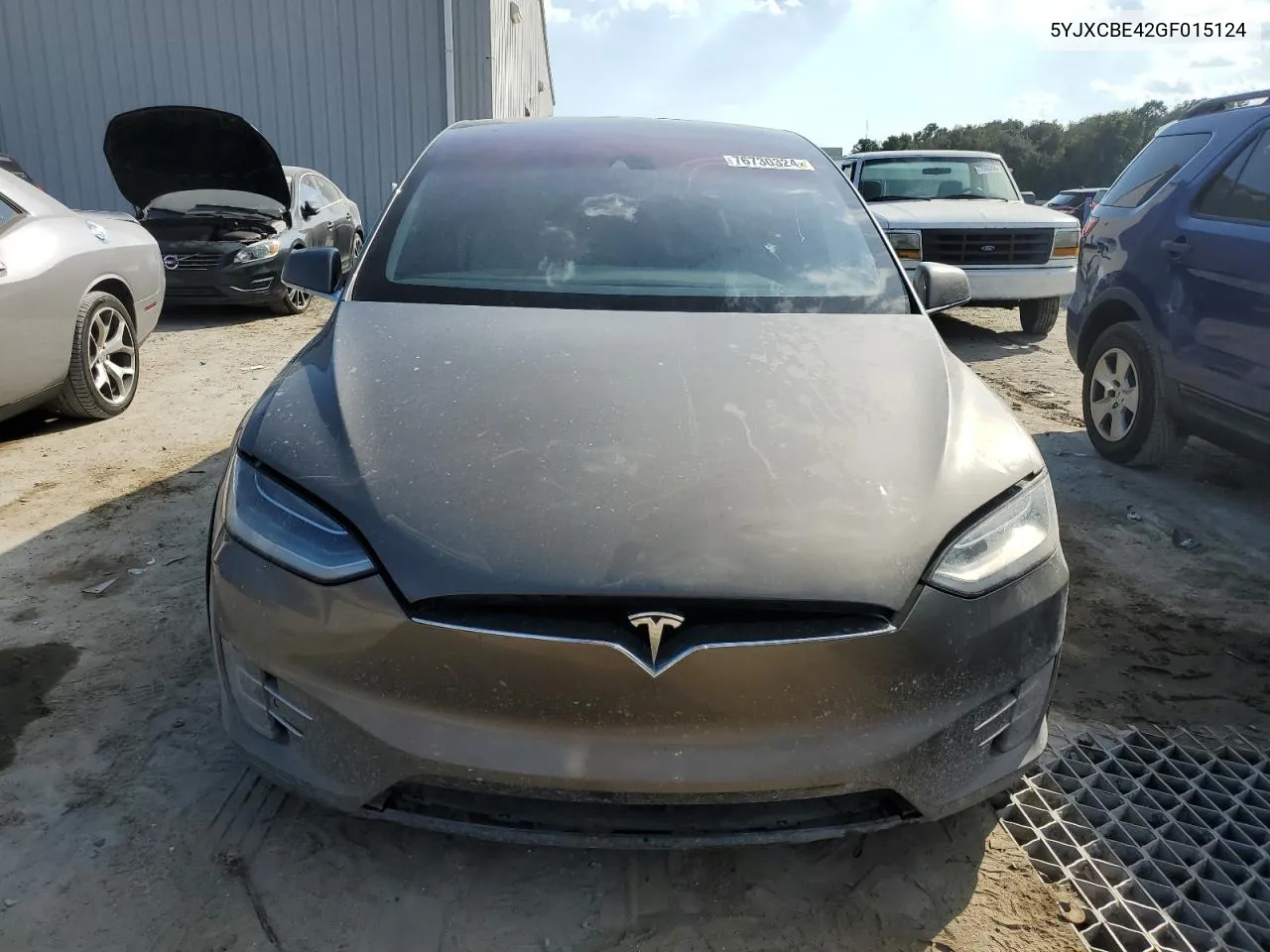 2016 Tesla Model X VIN: 5YJXCBE42GF015124 Lot: 76730324