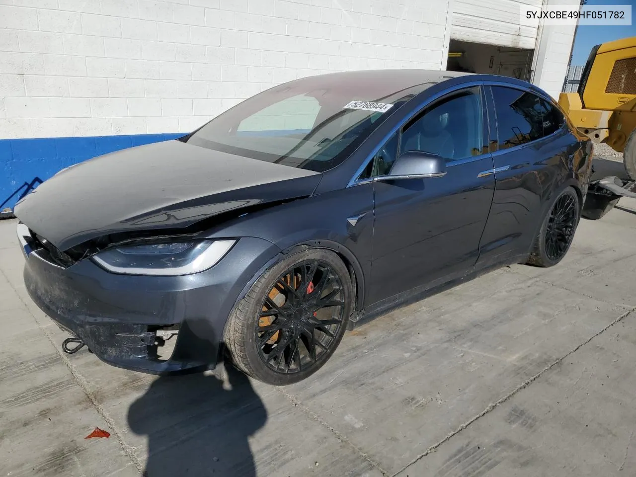 2017 Tesla Model X VIN: 5YJXCBE49HF051782 Lot: 52768944