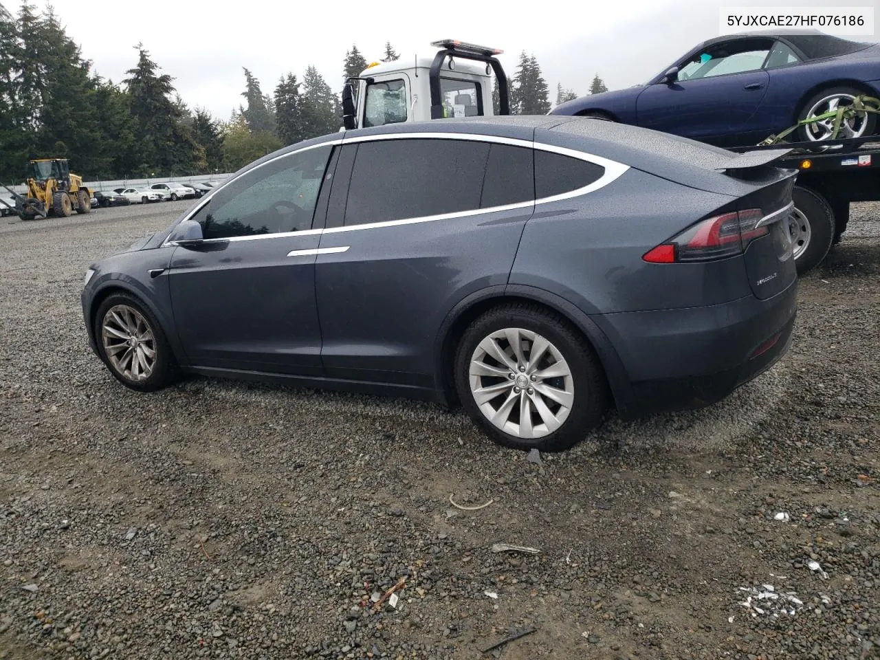 2017 Tesla Model X VIN: 5YJXCAE27HF076186 Lot: 71519494