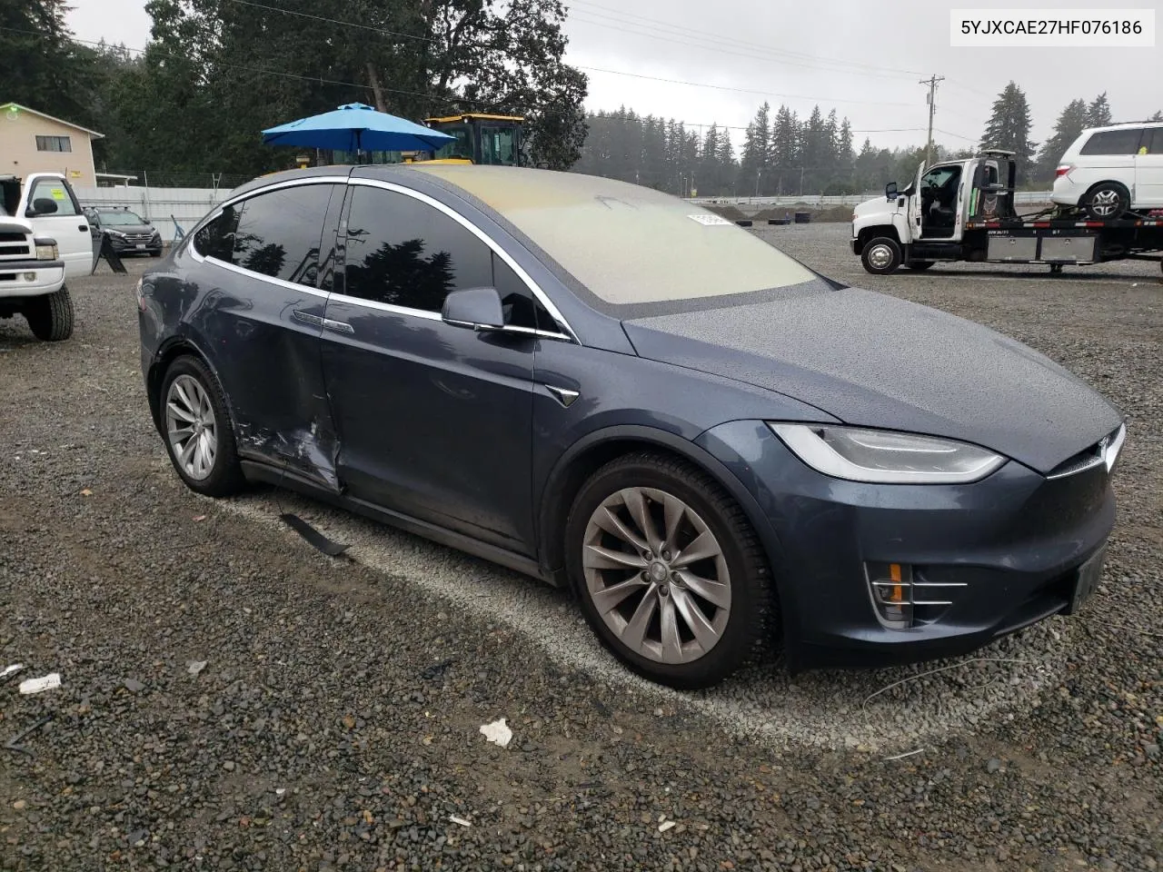 2017 Tesla Model X VIN: 5YJXCAE27HF076186 Lot: 71519494