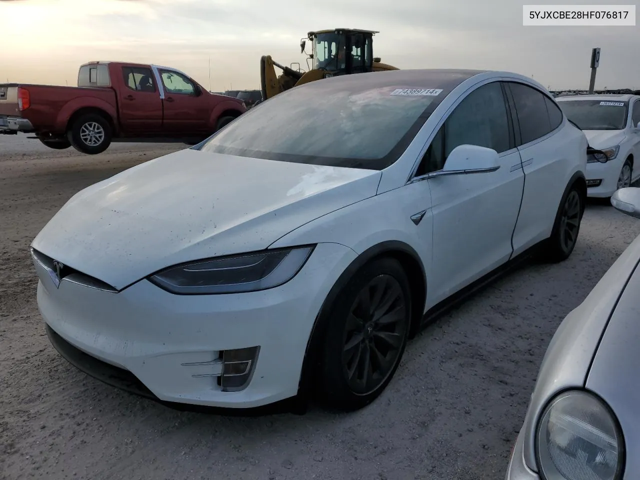 2017 Tesla Model X VIN: 5YJXCBE28HF076817 Lot: 74389714