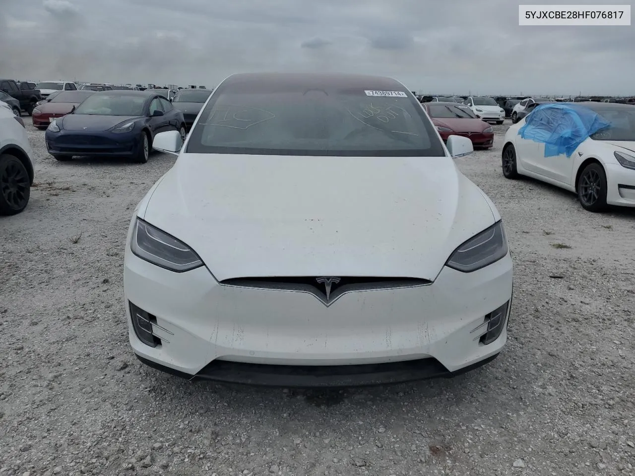 2017 Tesla Model X VIN: 5YJXCBE28HF076817 Lot: 74389714