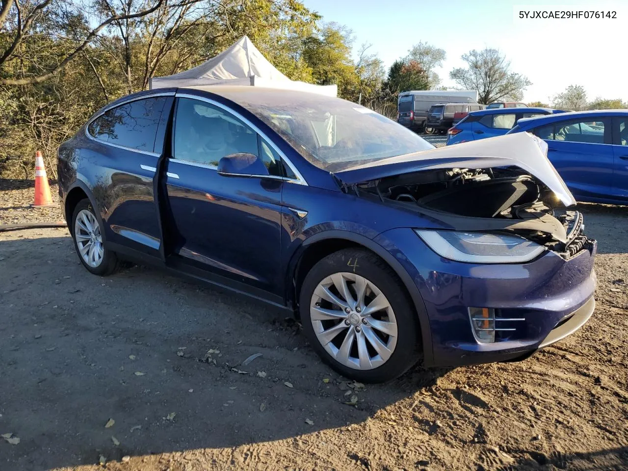 2017 Tesla Model X VIN: 5YJXCAE29HF076142 Lot: 77272774