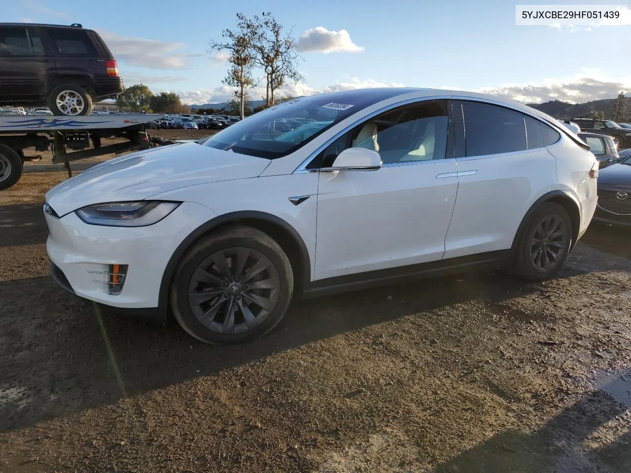 2017 Tesla Model X VIN: 5YJXCBE29HF051439 Lot: 80350384