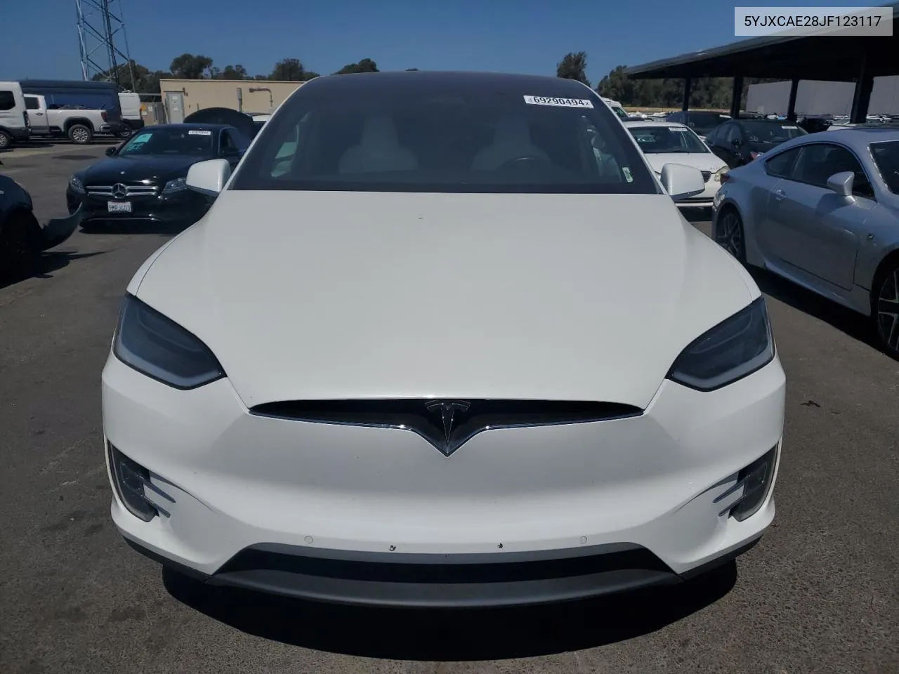 2018 Tesla Model X VIN: 5YJXCAE28JF123117 Lot: 69290494