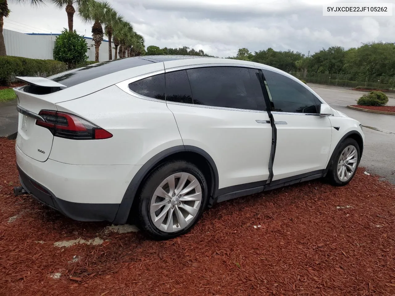 2018 Tesla Model X VIN: 5YJXCDE22JF105262 Lot: 73770414