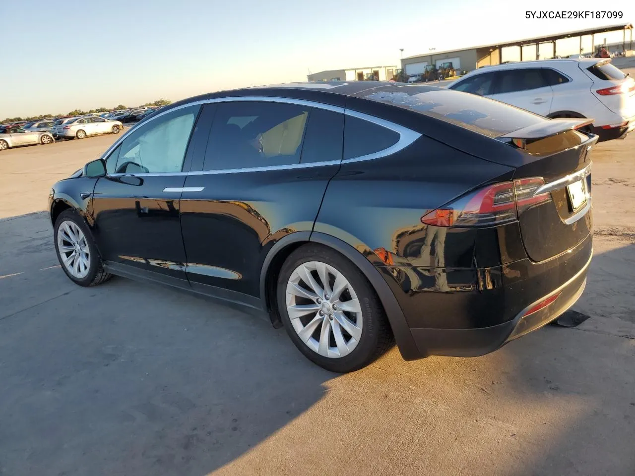 2019 Tesla Model X VIN: 5YJXCAE29KF187099 Lot: 73098964